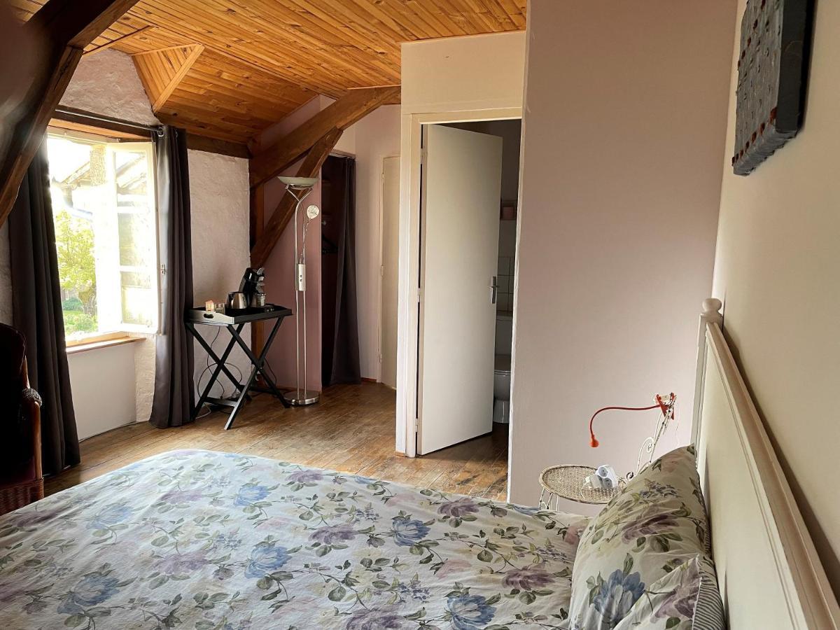 Bed and Breakfast Domaine Les Teuillères à Lacam-dʼOurcet Extérieur photo