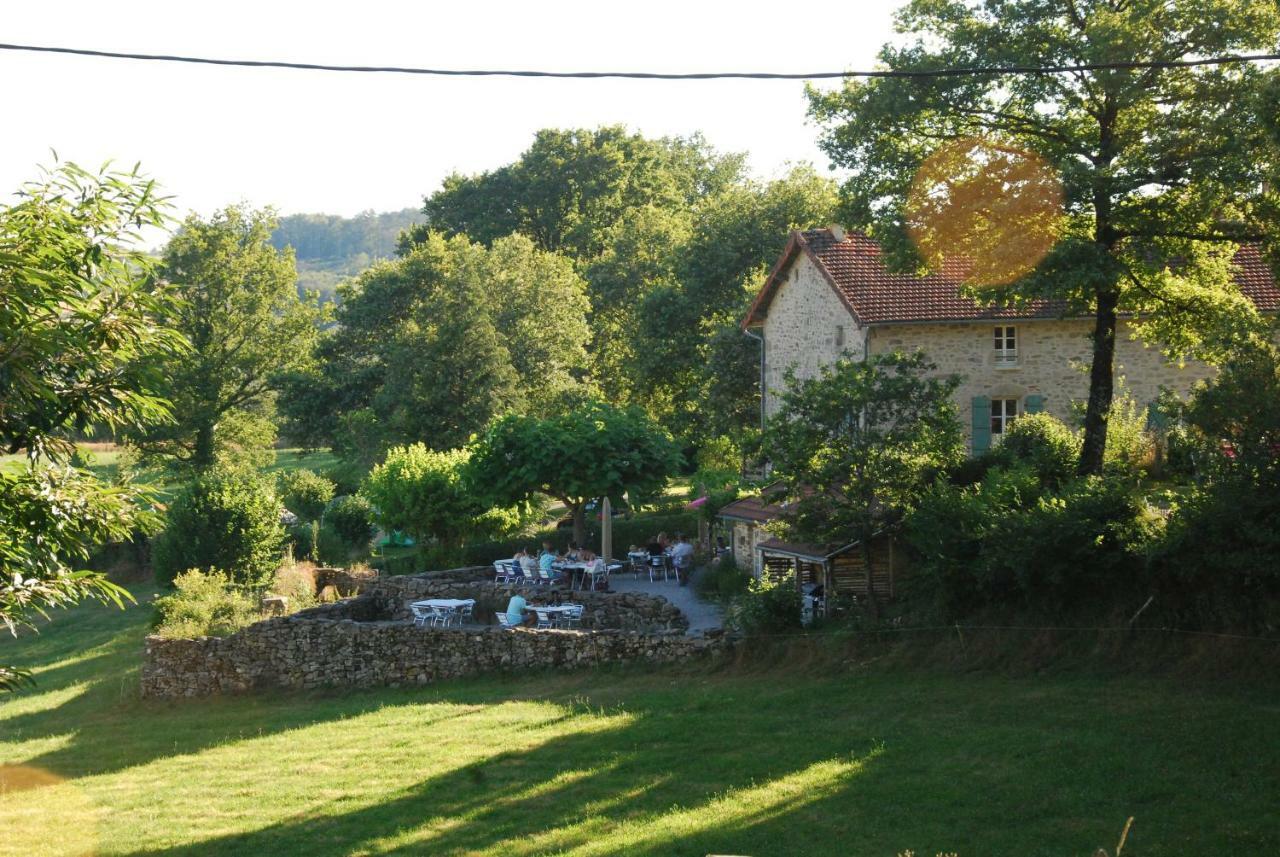 Bed and Breakfast Domaine Les Teuillères à Lacam-dʼOurcet Extérieur photo